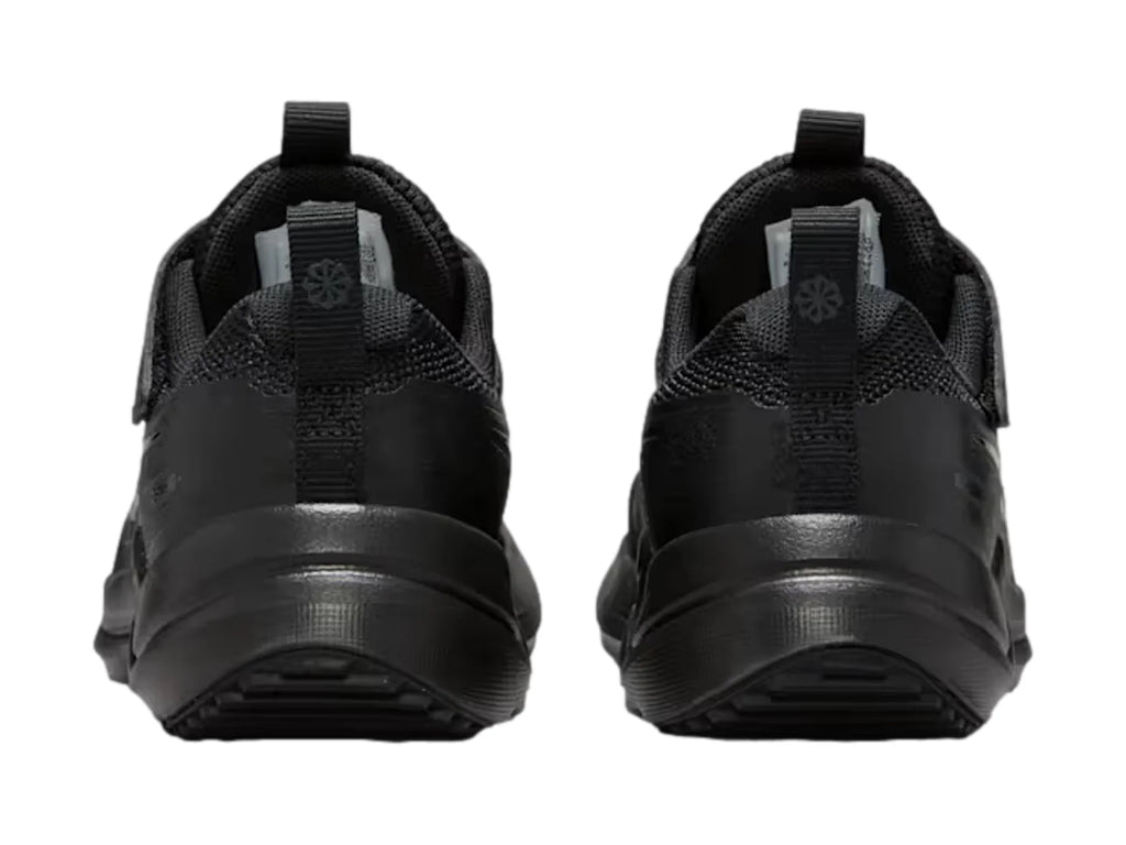 Tenis Nike Cosmic Runner Negro para Niño