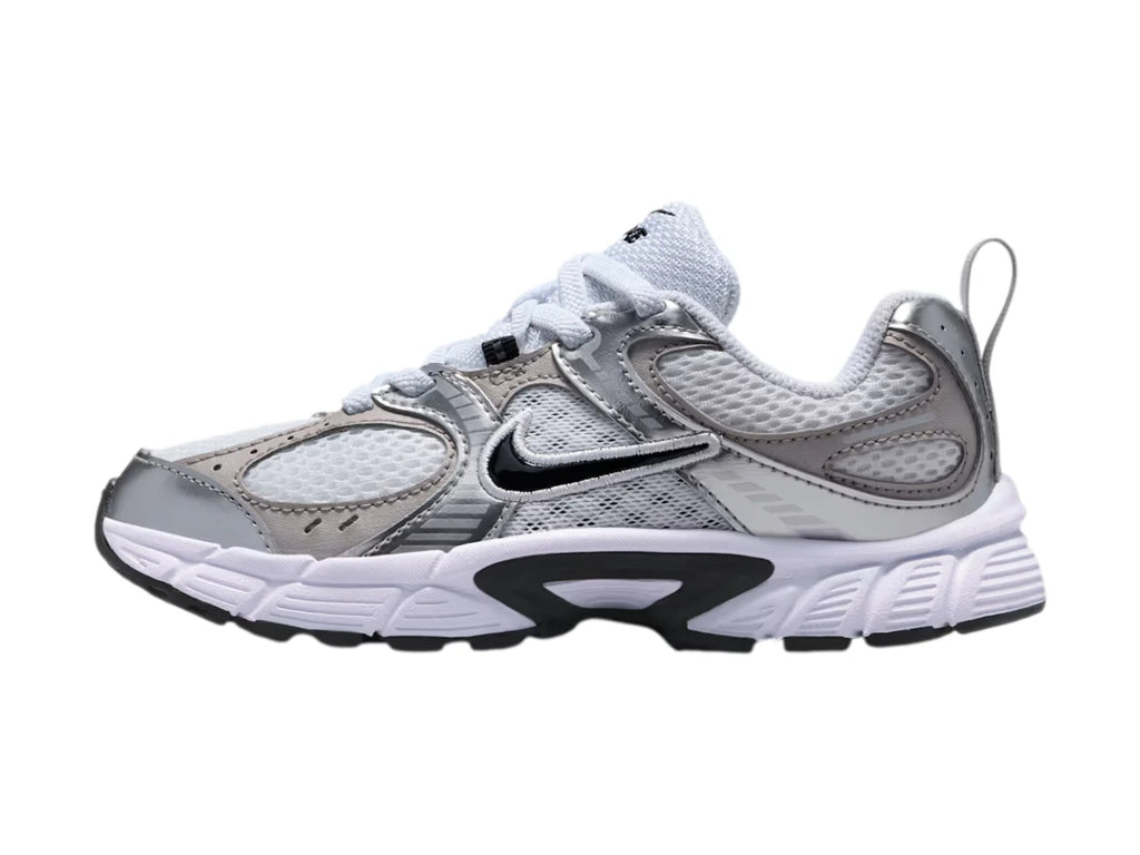 Tenis Nike V5 RNR Blanco y Gris para Niño