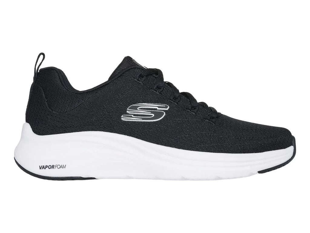 Tenis Skechers Vapor Foam Negro con Blanco para Mujer