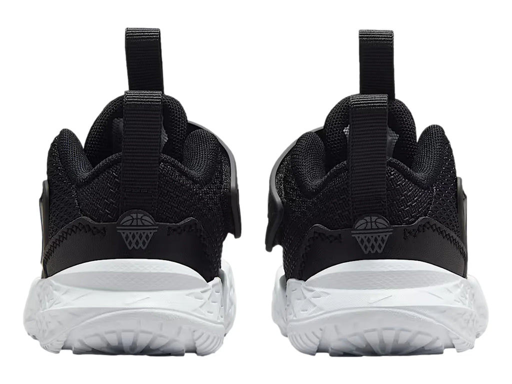 Tenis Nike Team Hustle D 12 Negro para Niño