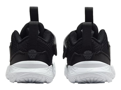 Tenis Nike Team Hustle D 12 Negro para Niño