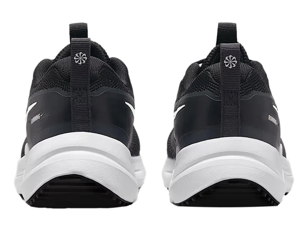 Tenis Nike Cosmic Runner Negro para Niño