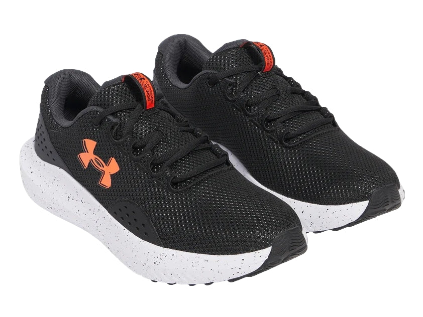 Tenis Under Armour Charged Surge 4 Negro y Naranja para Hombre
